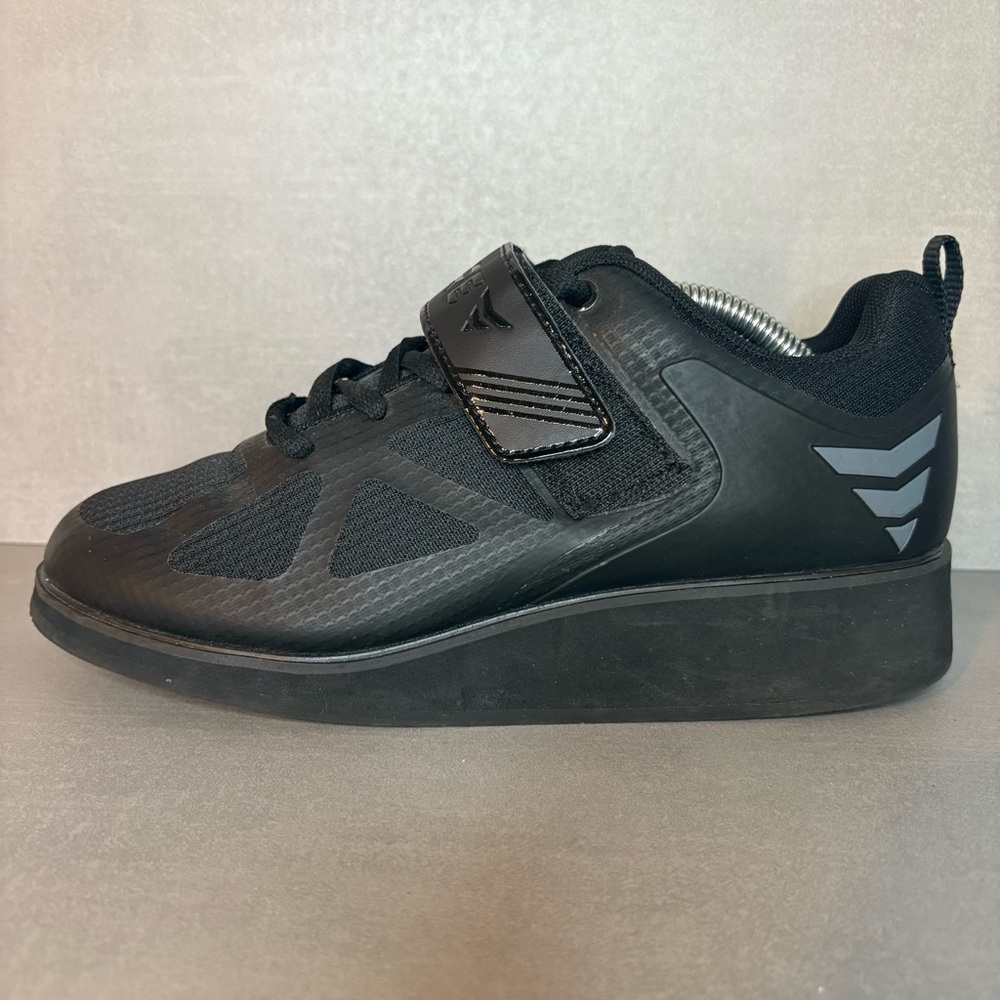 Core | Weightlifting Shoes - Triple Black ; Womens 7